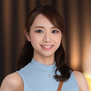 結城麻紀