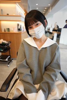 丸の内OLレイナ